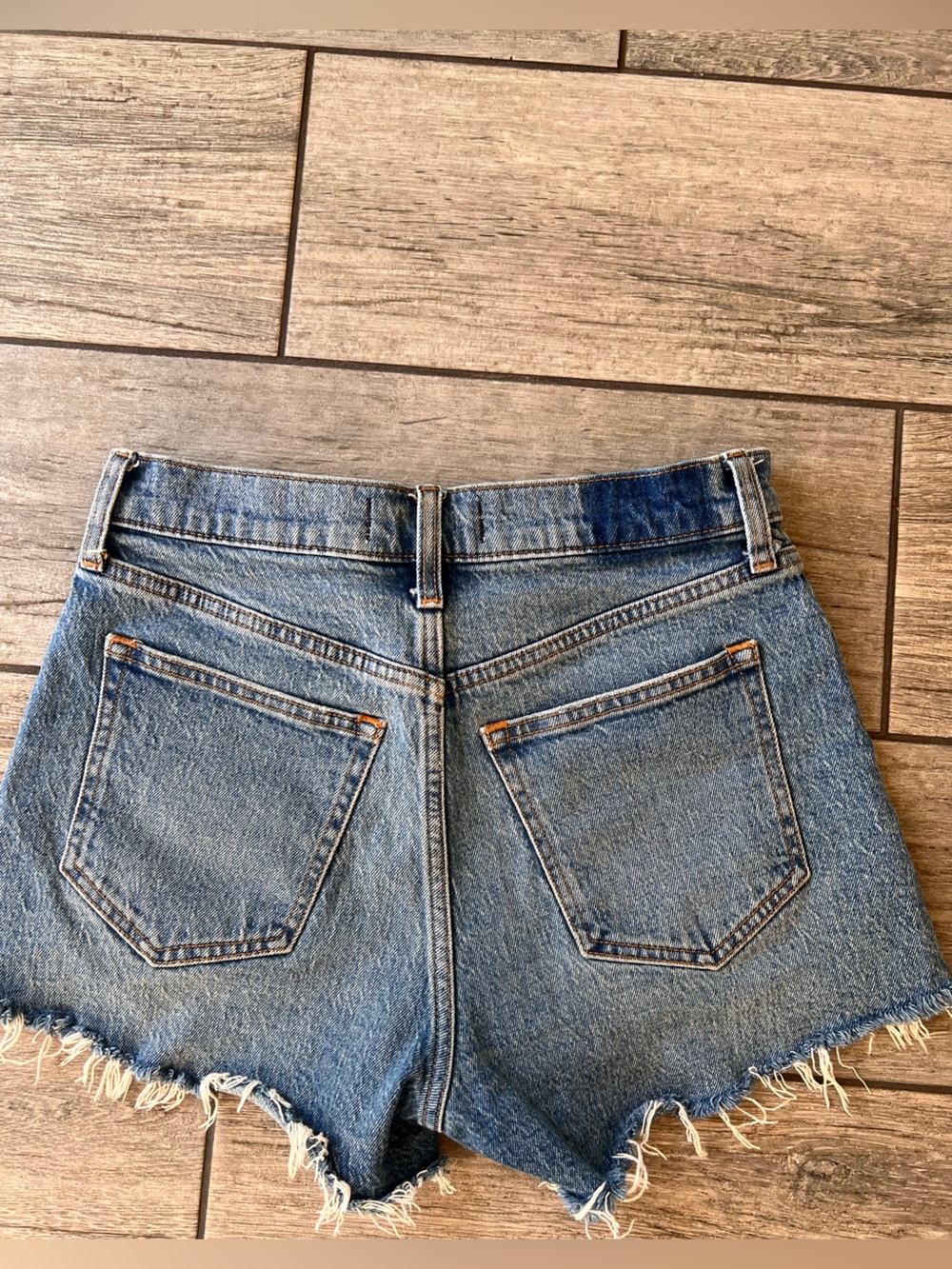 Abercrombie & Fitch Women's the 90's Relaxed Cutoff Shorts, High Rise, Size 25 - Picture 2 of 3